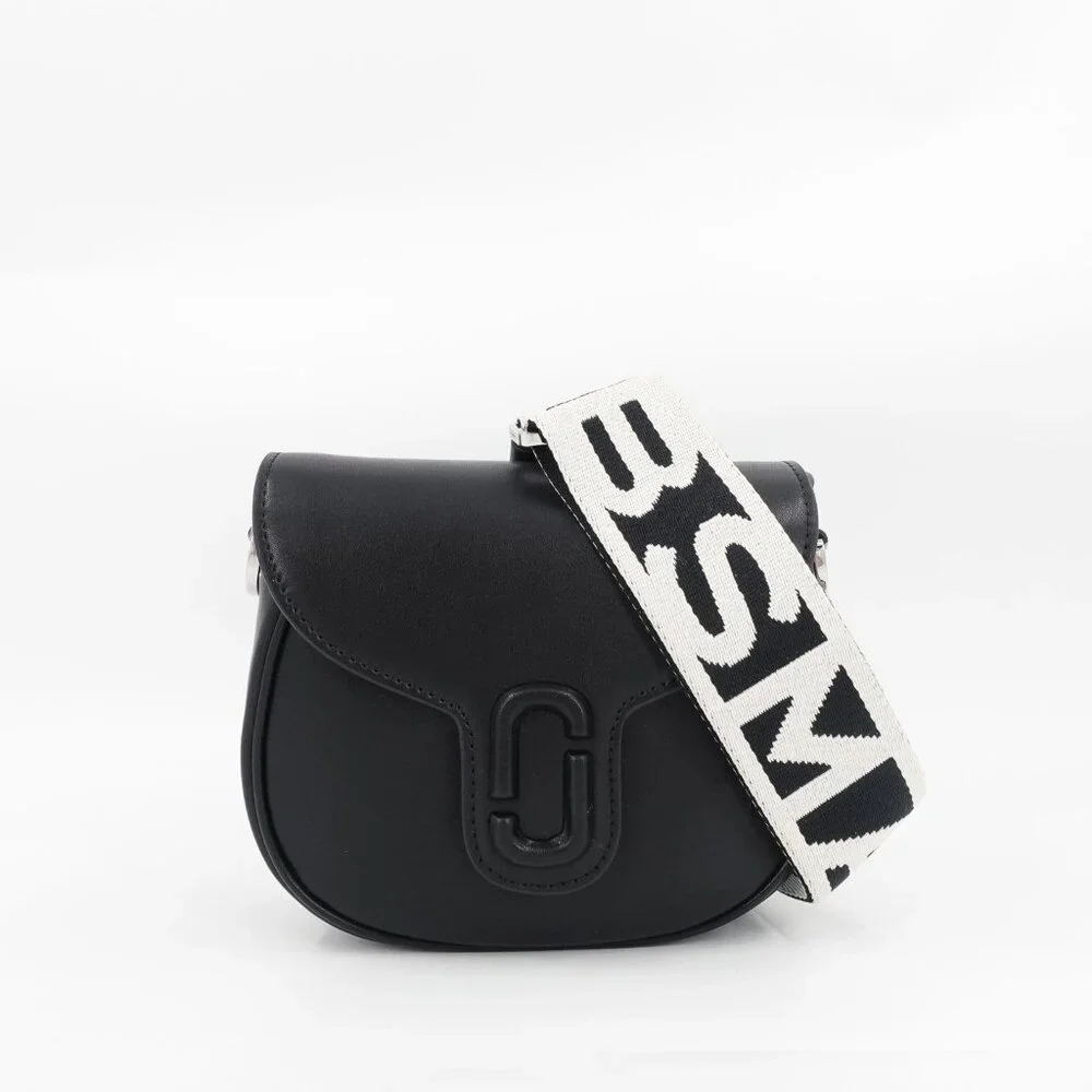 Marc Jacobs Women's The Messenger Saddle Bag Small In Leather Black OS
